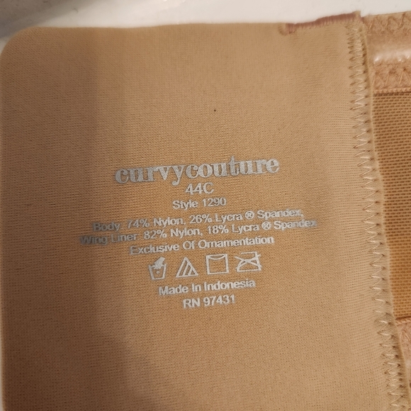 Curvycouture Smooth Strapless Multi-Way Bra - Picture 7 of 8